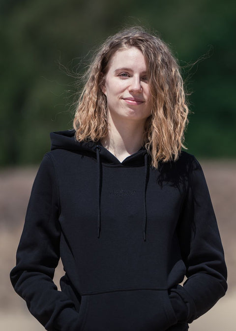 Women Conscious Hoodie OG Center - black on black
